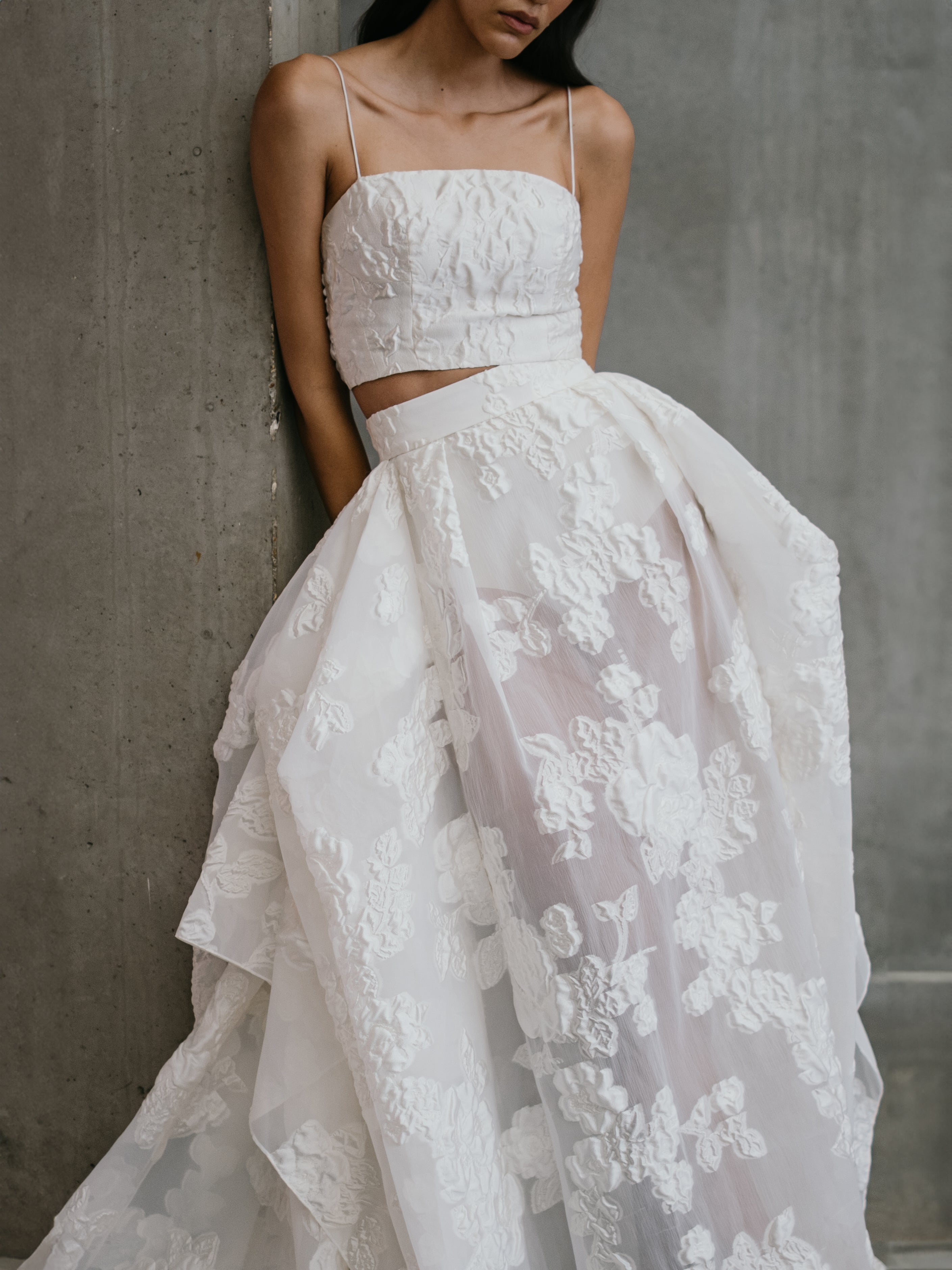 Gia top bluse fra Unbridled spagettistropper hos Maison Lou bridal atelier I køge, sjælland danmarks bedste brudekjolebutik