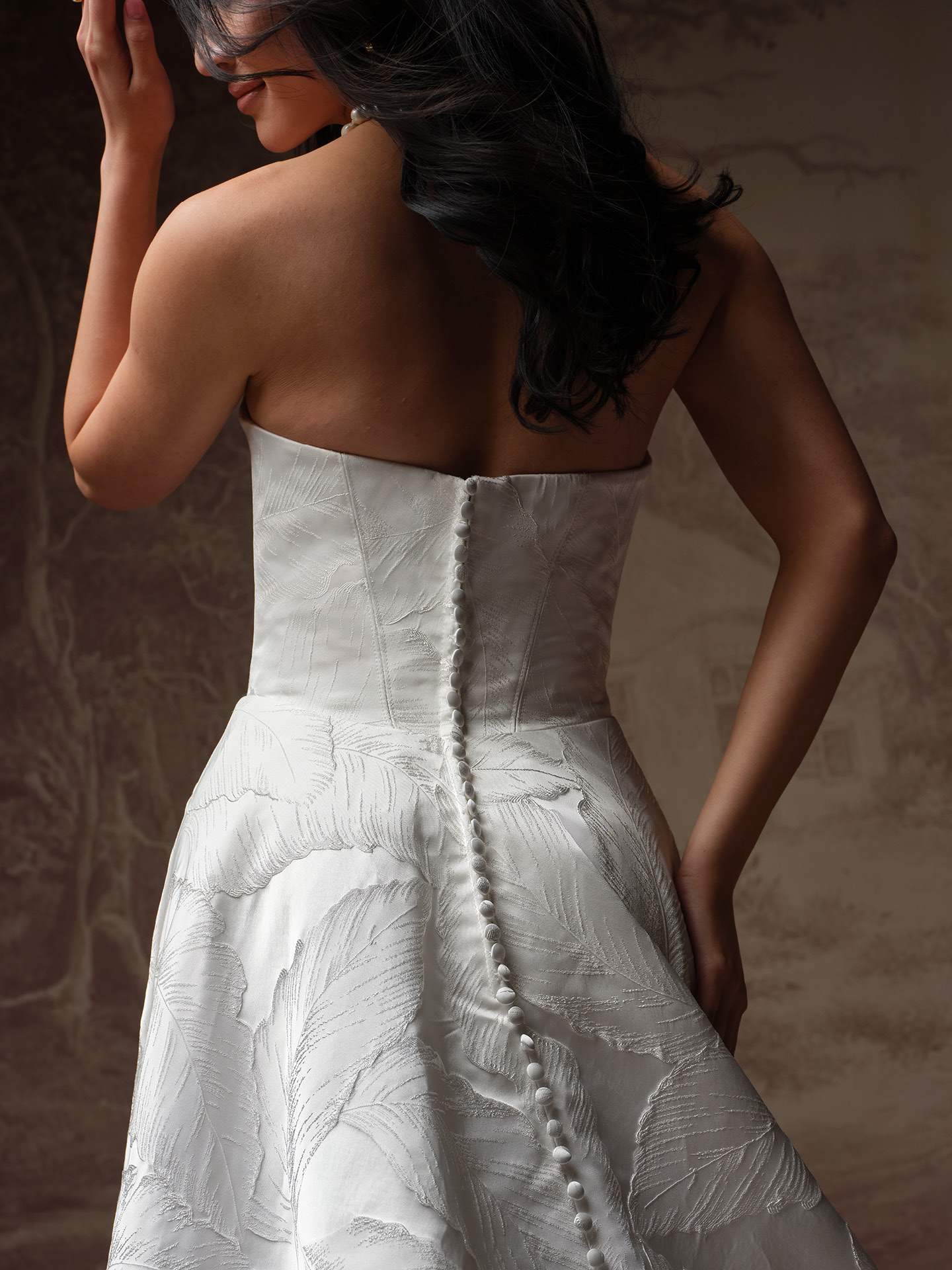Blondebrudekjole fra Maggie sottero corsage store blonder tyl hos Maison Lou bridal atelier køge, sjælland, danmarks bedste brudebutik. 