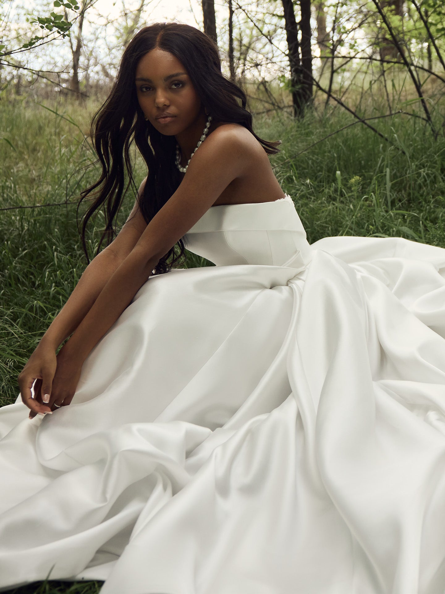 satin brudejole a-line skørt Basque waist talje draperinger stropløs maggie sottero hos Maison Lou bridal atelier i køge.